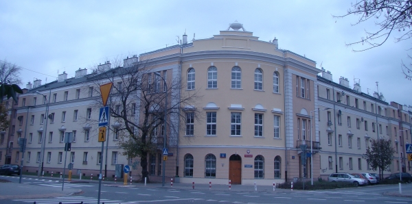 Budynek, ul. Podskarbińska 6. Fot. Karolina Miler, 2018, źródło: zabytek.co