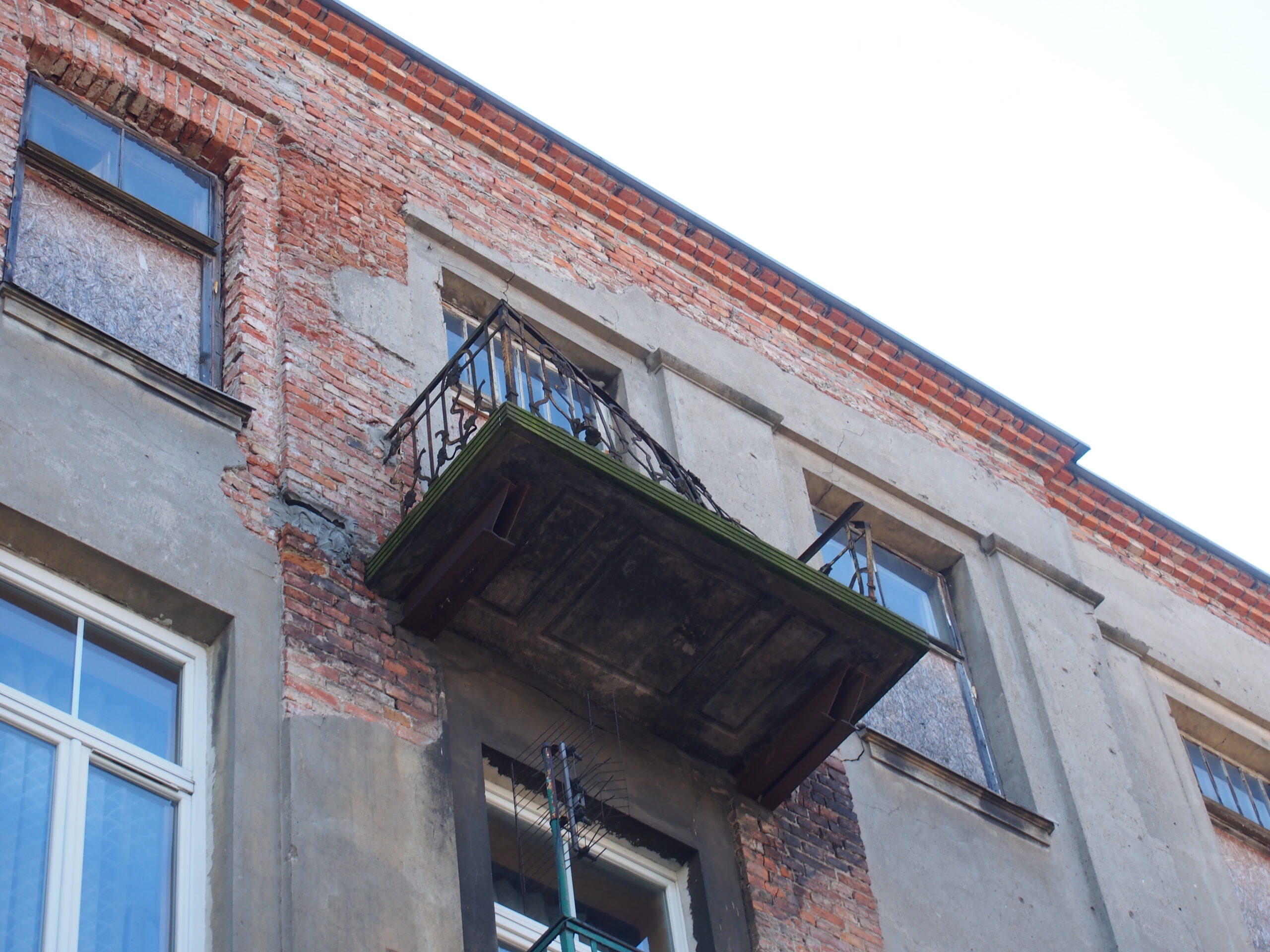 Balkon, kamienica, Targowa 48. Fot. M. Turczyńska, 2021